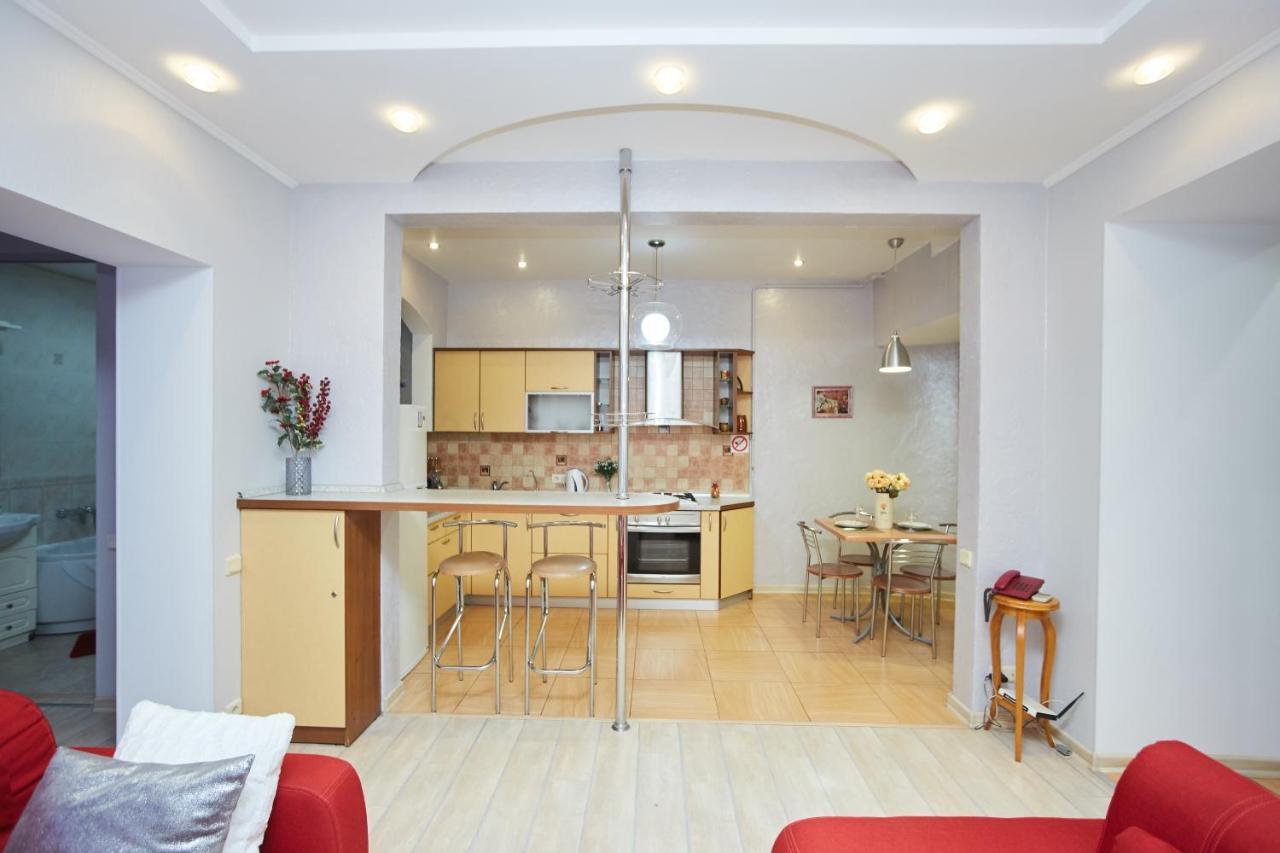 Apartment Grecheskie Odessa Esterno foto