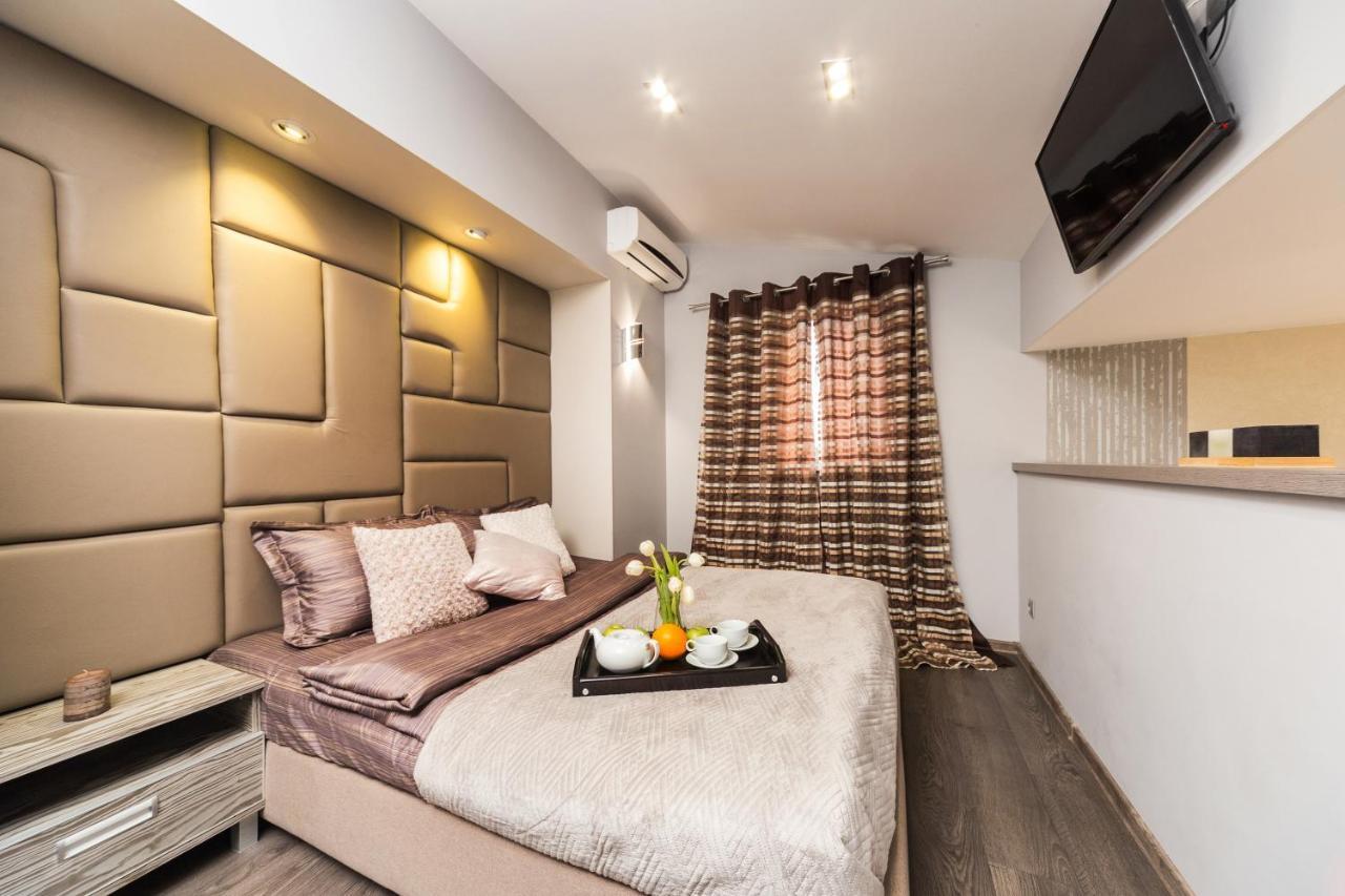 Apartment Grecheskie Odessa Esterno foto