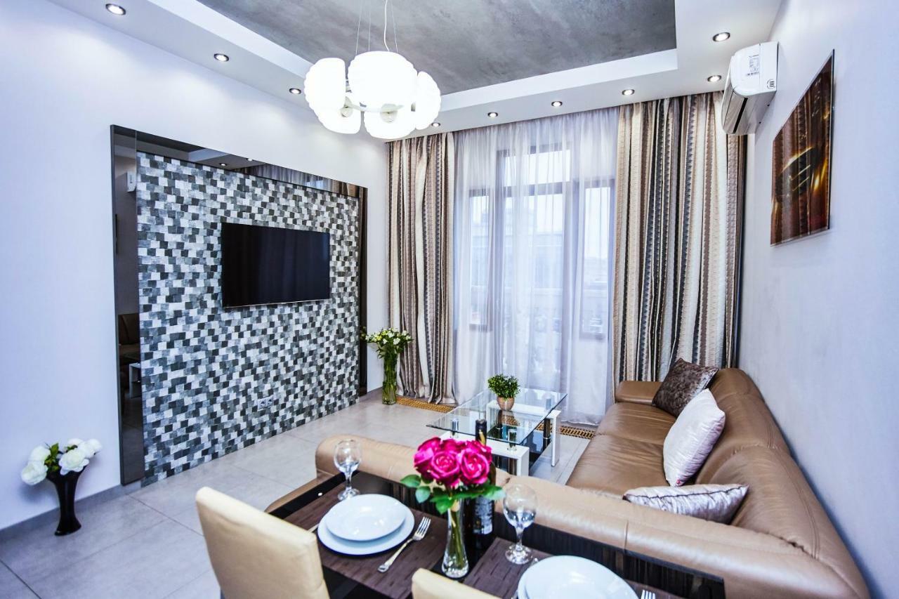 Apartment Grecheskie Odessa Esterno foto