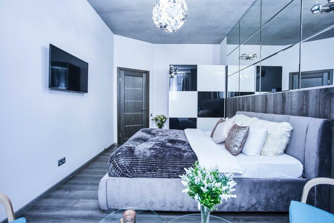 Apartment Grecheskie Odessa Esterno foto